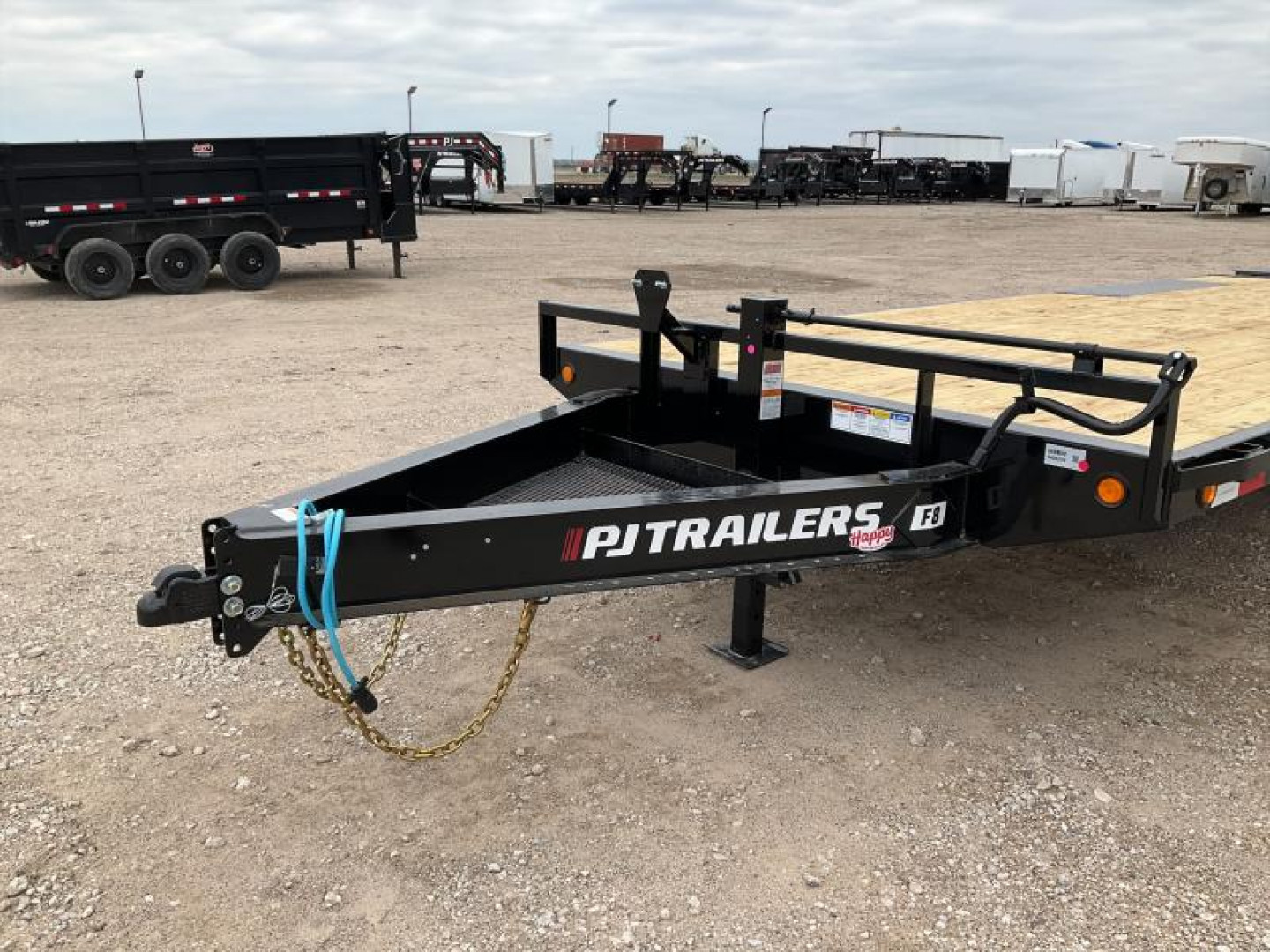New 2026 PJ 102"x24' BP 8" I-Beam Deckover Trailer – F8