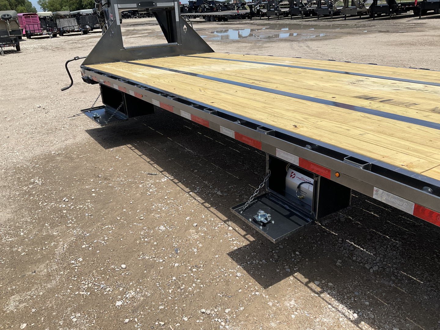 New 2026 Diamond C 102"x40' Engineered Beam FMAX216 w/ Max Ramps - 40K Pacesetter Edition