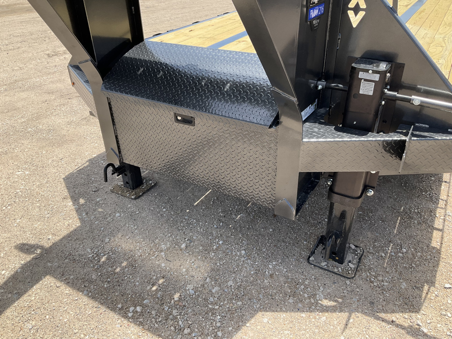 New 2026 Diamond C 102"x40' Engineered Beam FMAX216 w/ Max Ramps - 40K Pacesetter Edition