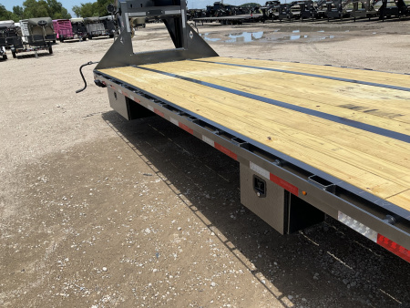 New 2026 Diamond C 102"x40' Engineered Beam FMAX216 w/ Max Ramps - 40K Pacesetter Edition