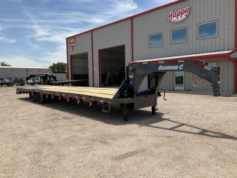 2026 Diamond C 102"x40' Engineered Beam FMAX216 w/ Max Ramps - 40K Pacesetter Edition