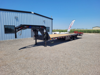 New 2026 Load Trail 102"x32' Gooseneck Hyd Dovetail Trailer