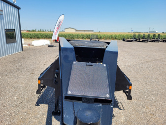New 2026 Load Trail 102"x32' Gooseneck Hyd Dovetail Trailer
