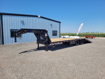 New 2026 Load Trail 102"x32' Gooseneck Hyd Dovetail Trailer