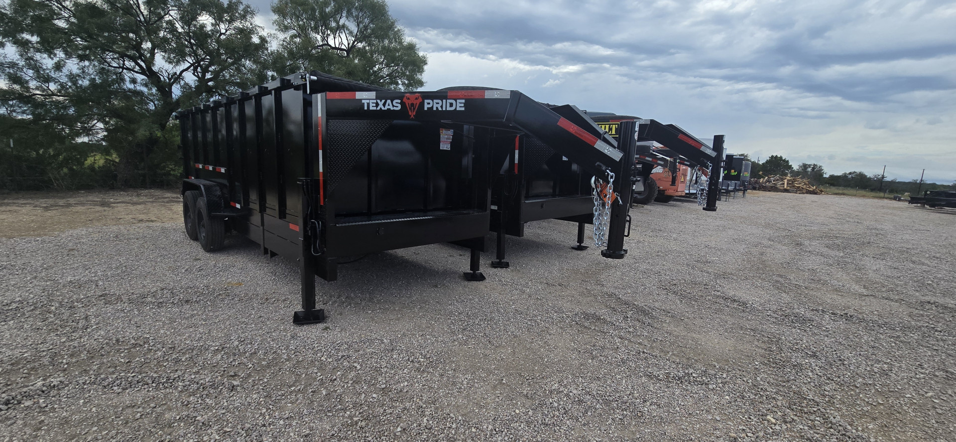 New 2025 Texas Pride - Gooseneck Dump Trailer 20K GVWR - 18'X4'
