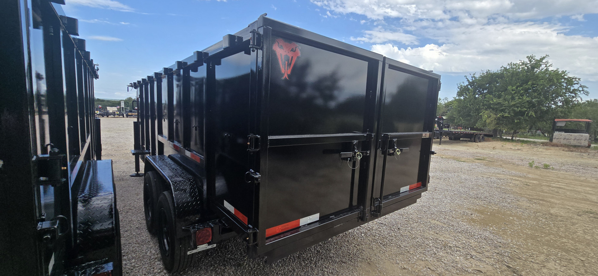New 2025 Texas Pride - Gooseneck Dump Trailer 20K GVWR - 18'X4'