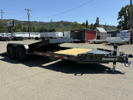 New 2026 Diamond C Trailers HDT207 82X20 Equipment Trailer CARBON METALLIC GRAY