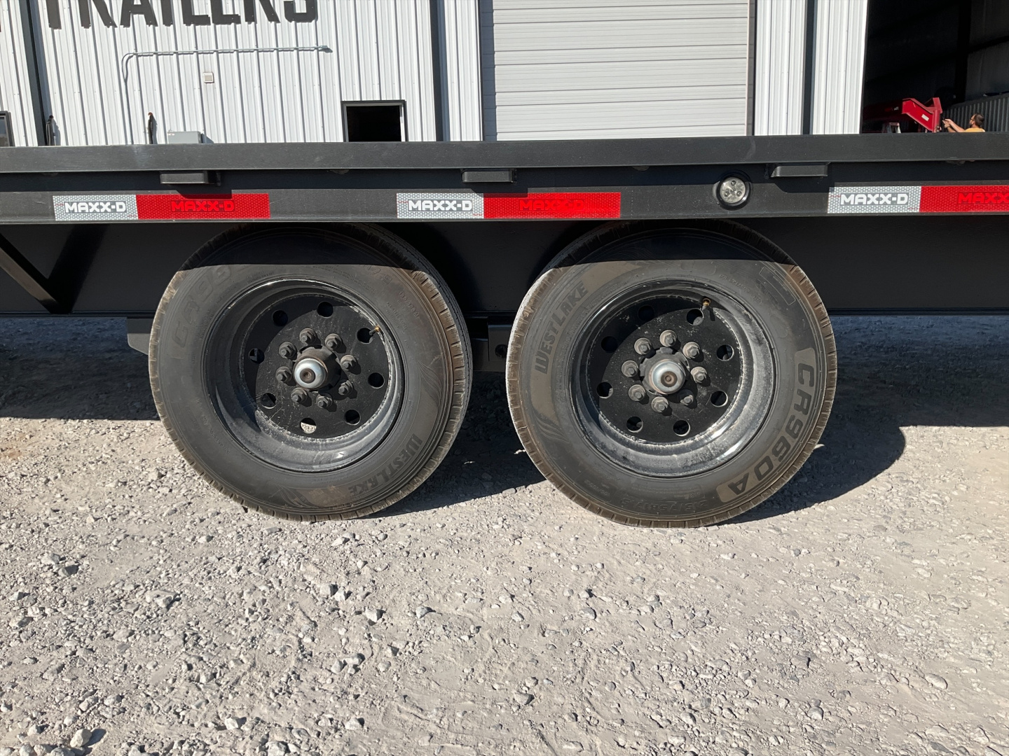 Used 2026 MAXX-D 102”x40’ Gooseneck Flatbed w/ Singles – GSX