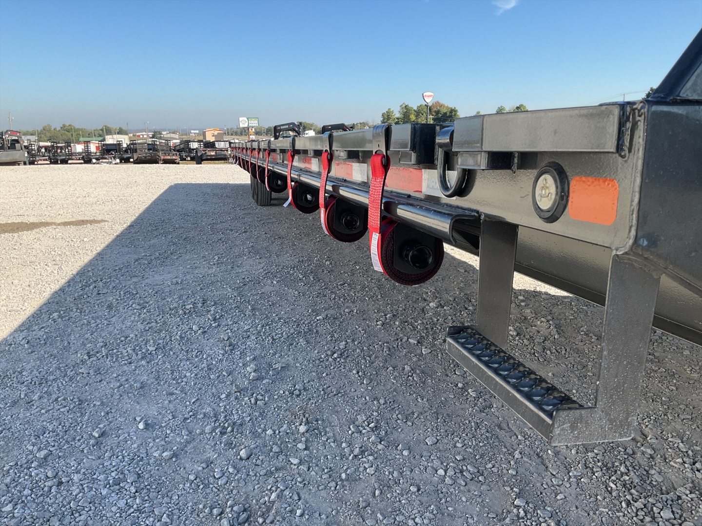 Used 2026 MAXX-D 102”x40’ Gooseneck Flatbed w/ Singles – GSX