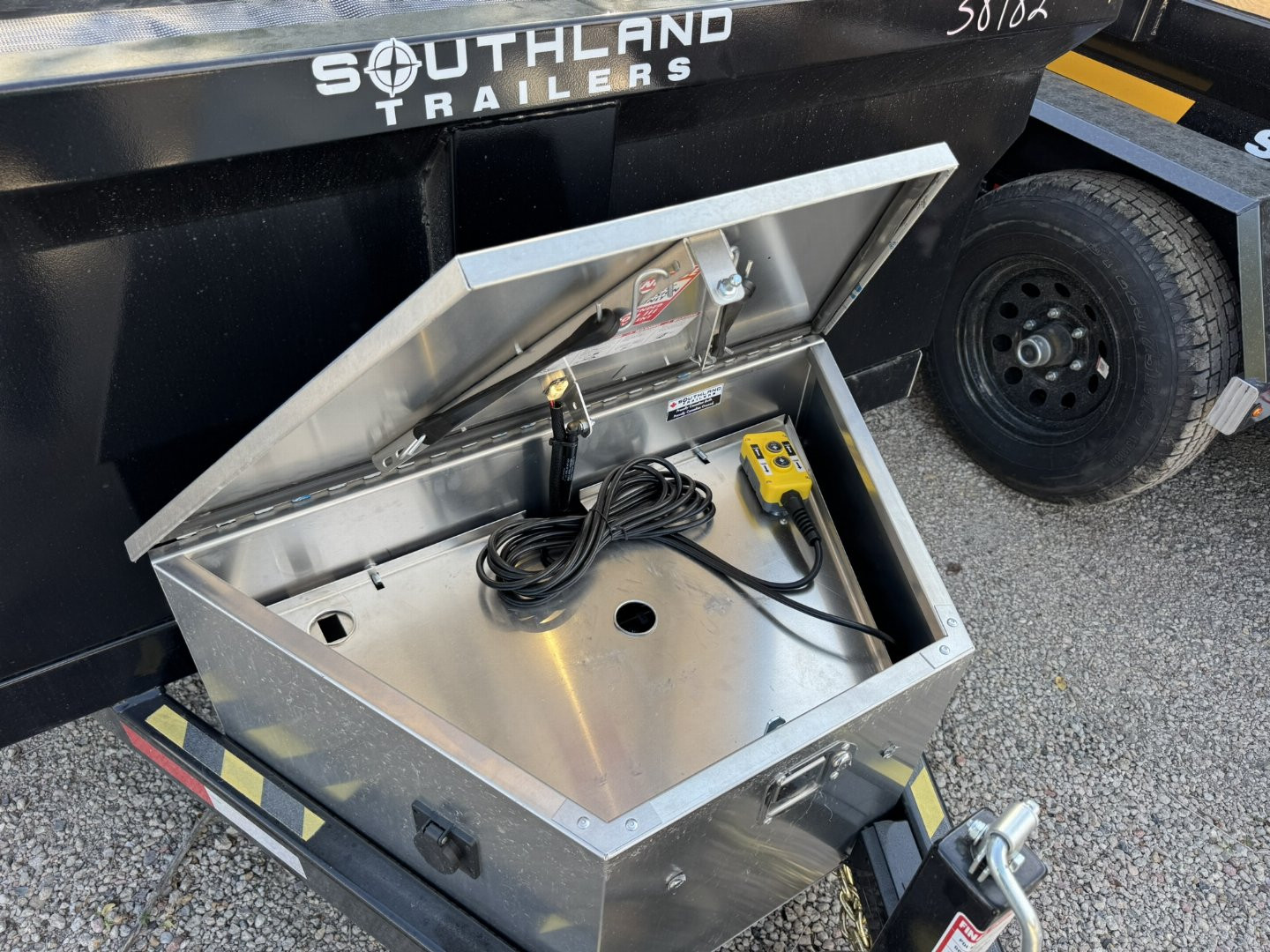 New 2026 Southland Trailers 5-10Dump10K