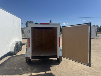 New 2025 Cross Trailers 4-6-1V Enclosed