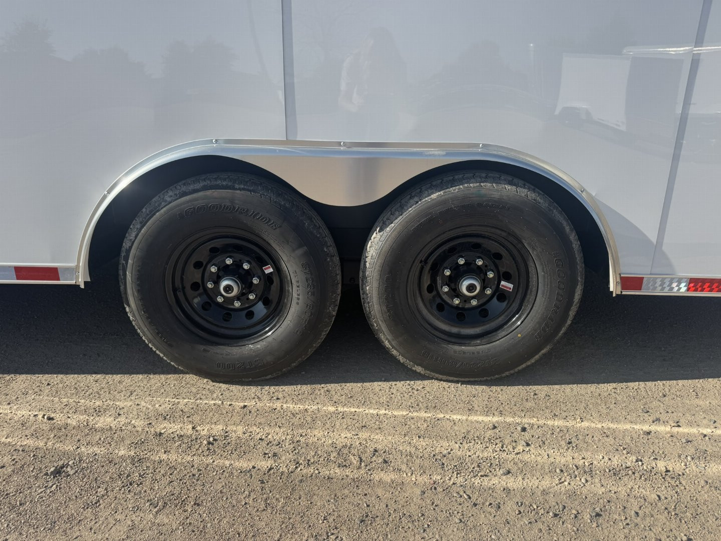 New 2025 Cross Trailers 8.5-20-1V Enclosed