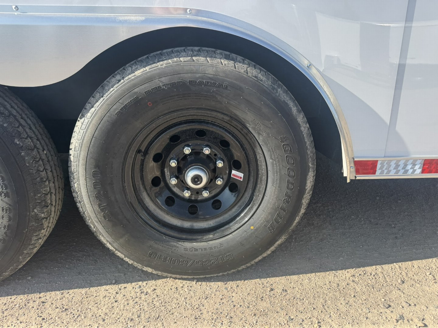 New 2025 Cross Trailers 8.5-20-1V Enclosed