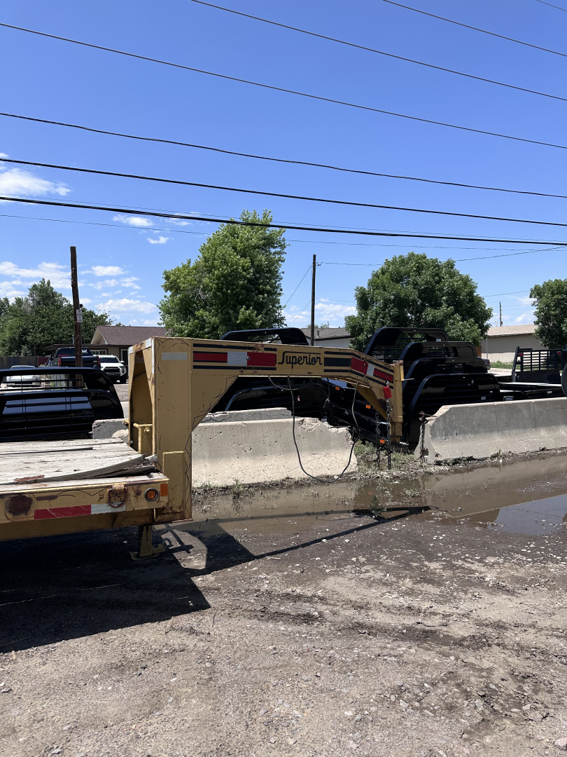 Used 2007 Superior Trailers 8-24GOOSENECK FLTBD