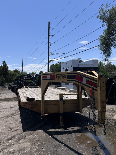 Used 2007 Superior Trailers 8-24GOOSENECK FLTBD