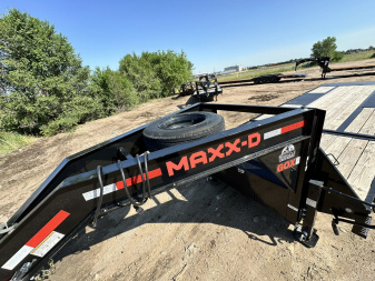 Used 2023 MXYT 8.5-26 TILT Deckover Gooseneck Equipment Hauler