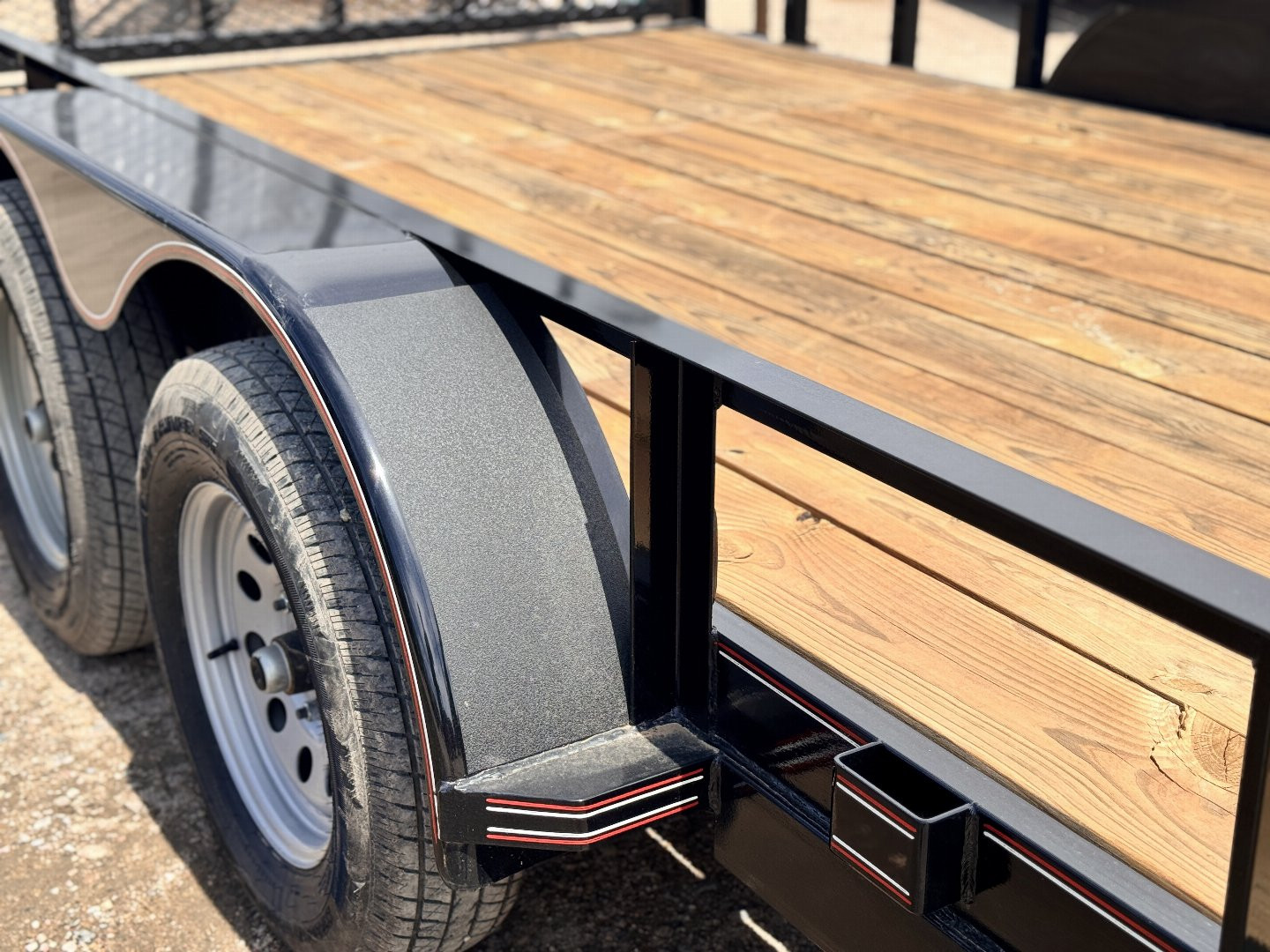 New 2025 Diamond T 7-18ATVRampGateUtilityTA Flatbed Trailer