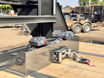 New 2025 Load Trail 8-40 Gooseneck Deckover Tilt 12K axles