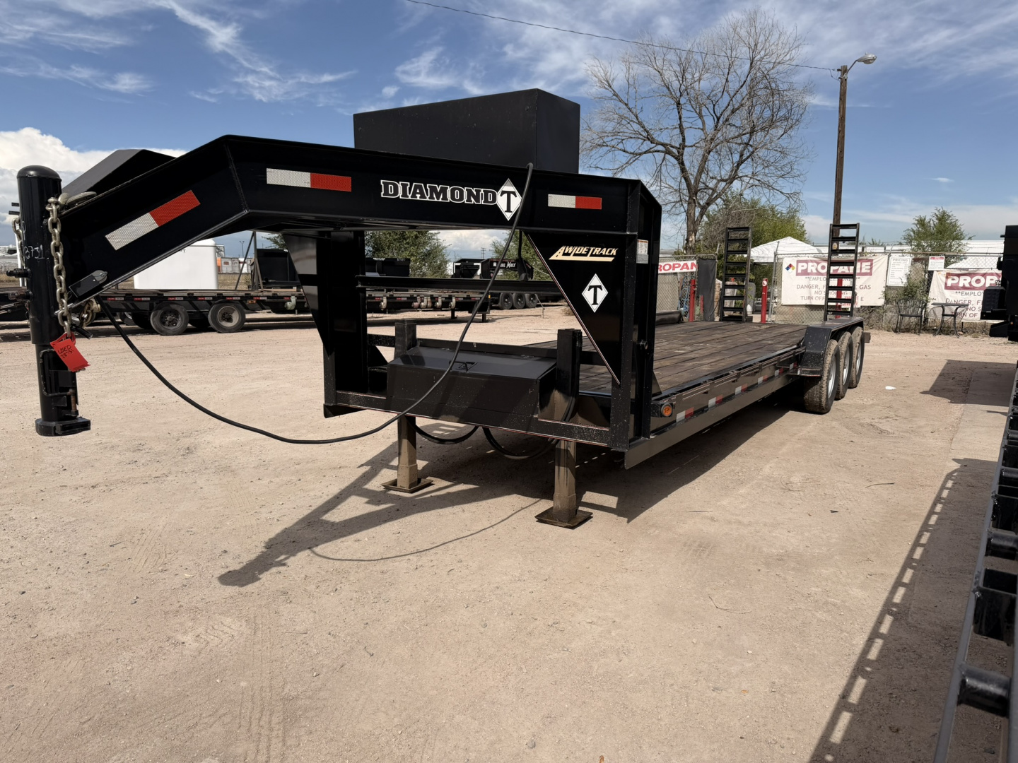 Used 2021 Diamond T 7-HD26TripleGooseNeckEquipmentHauler