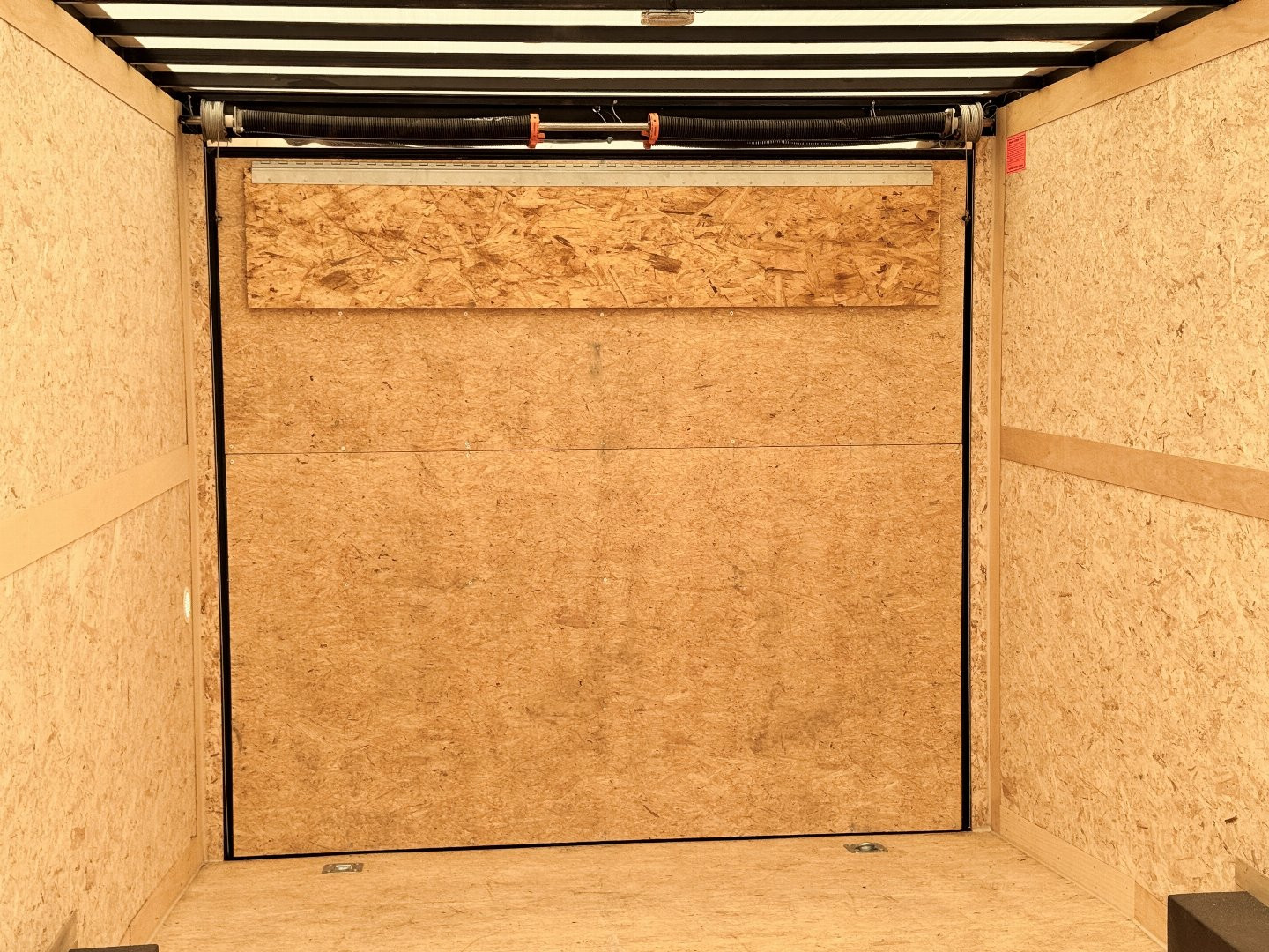 New 2025 Cross Trailers 8.5-24-1V Enclosed