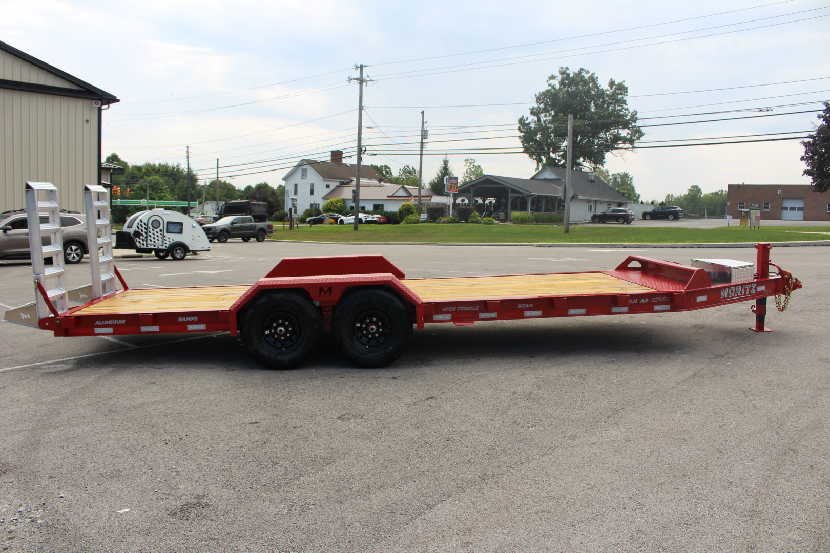 New 2025 Moritz ELBH 7' x 22' Low Pro - Aluminum Ramps - Equipment Trailer - 14000# GVW