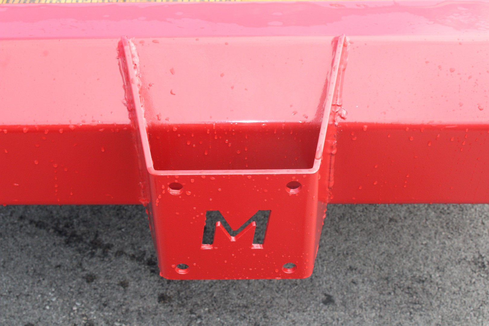 New 2025 Moritz ELBH 7' x 22' Low Pro - Aluminum Ramps - Equipment Trailer - 14000# GVW