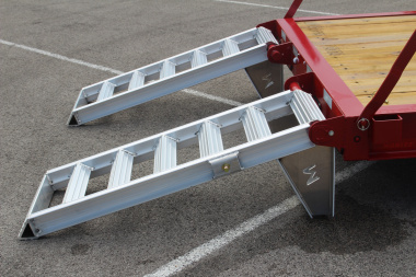 New 2025 Moritz ELBH 7' x 22' Low Pro - Aluminum Ramps - Equipment Trailer - 14000# GVW