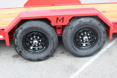 New 2025 Moritz ELBH 7' x 22' Low Pro - Aluminum Ramps - Equipment Trailer - 14000# GVW
