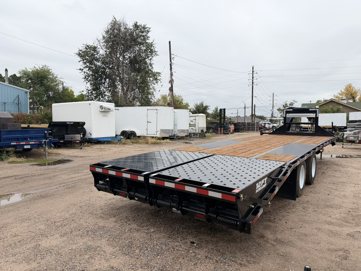 New 2026 Southland Trailers 8.5-28 Engineered Beam Gooseneck W/ Max Ramps 38K GVWR