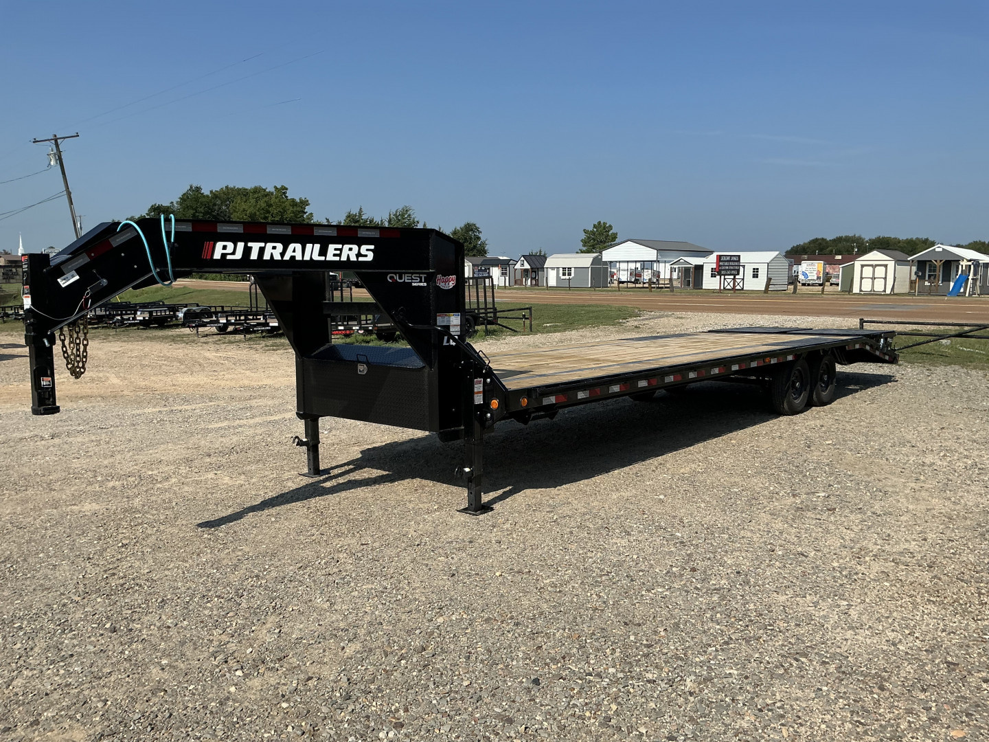New 2026 PJ 102”x30’ Quest Gooseneck Flatbed w/ Singles – LQ