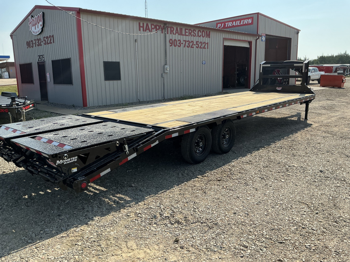 New 2026 PJ 102”x30’ Quest Gooseneck Flatbed w/ Singles – LQ