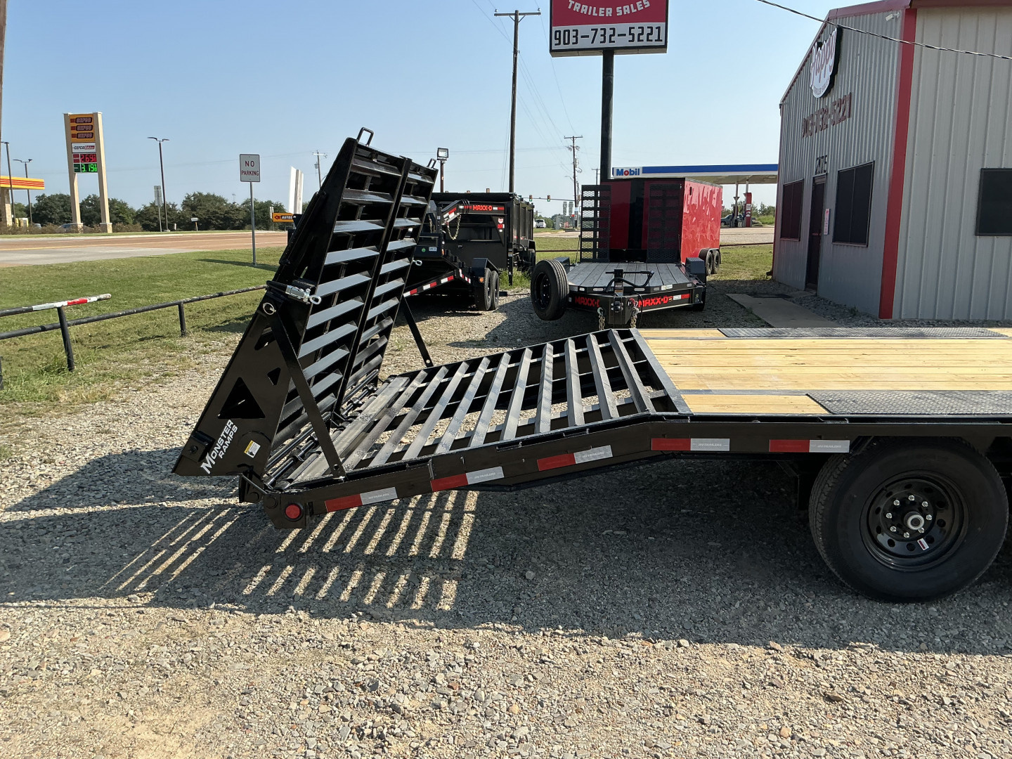 New 2026 PJ 102”x30’ Quest Gooseneck Flatbed w/ Singles – LQ