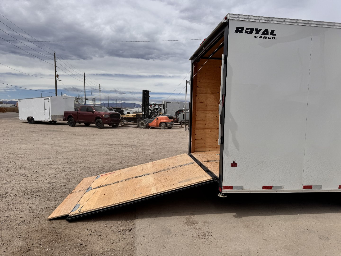 New 2025 Southland Trailers 8-24-1.5V Enclosed Car Hauler
