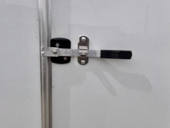 New 2025 Southland Trailers 8-24-1.5V Enclosed Car Hauler