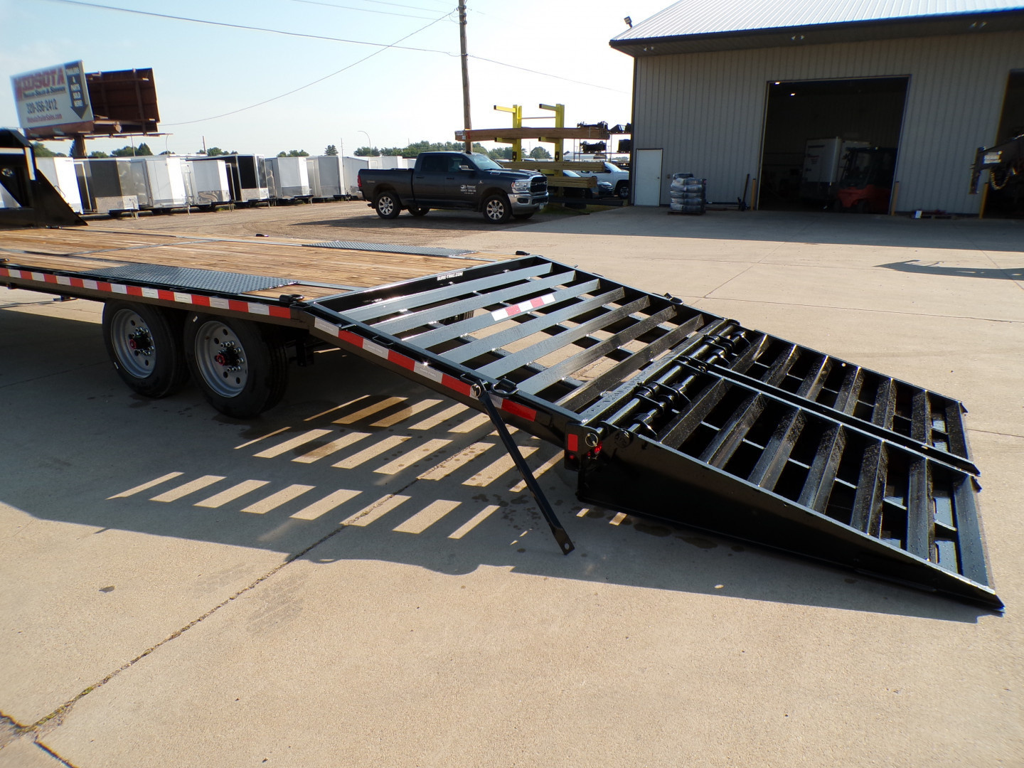 New 2025 Sure-Trac 8.5 x 21 + 5 HD LP GN - 17.6K Deckover Trailer - 261