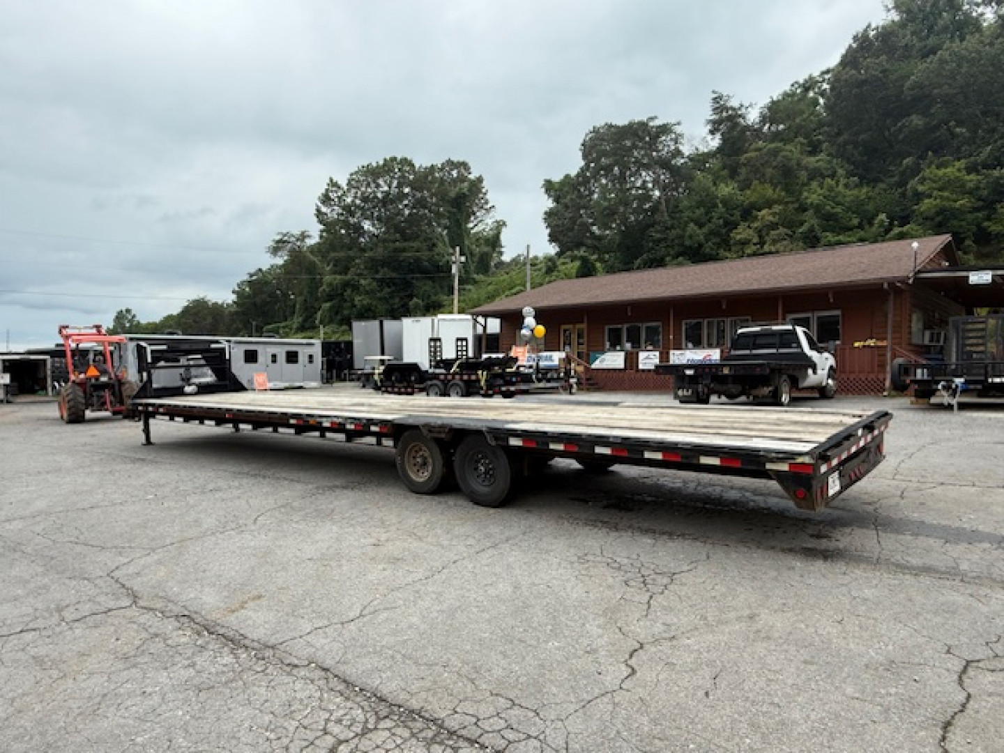 Used 2021 PJ Trailers Used 40' 12k GN Equipment Trailer