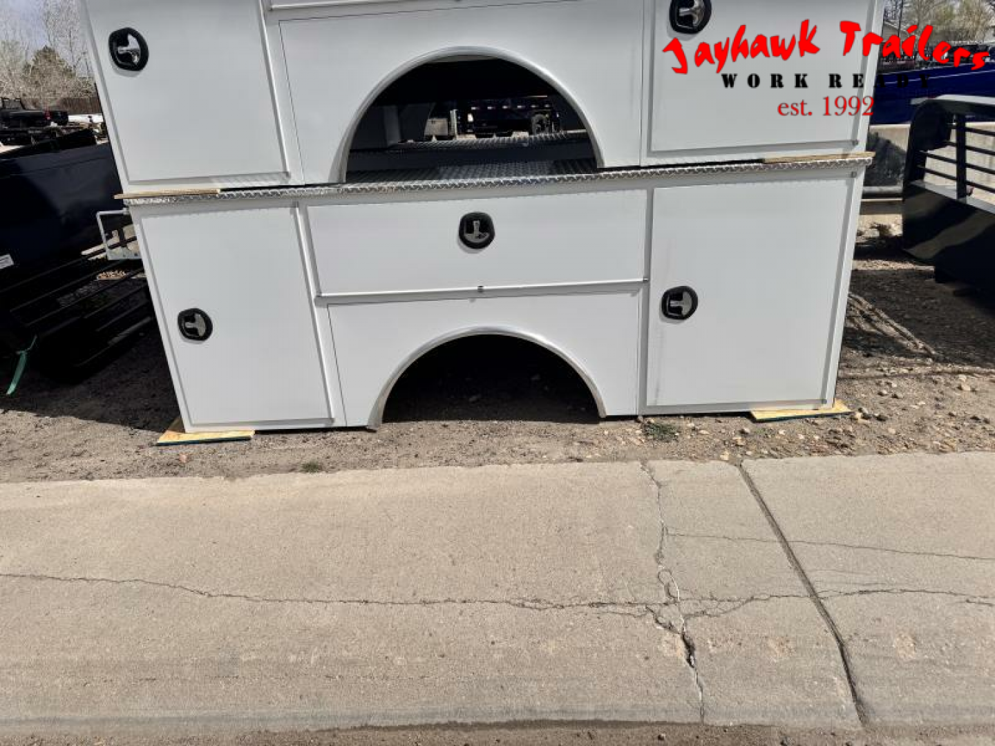 New 2025 CM Truck Beds CMG 110/94VVSSML