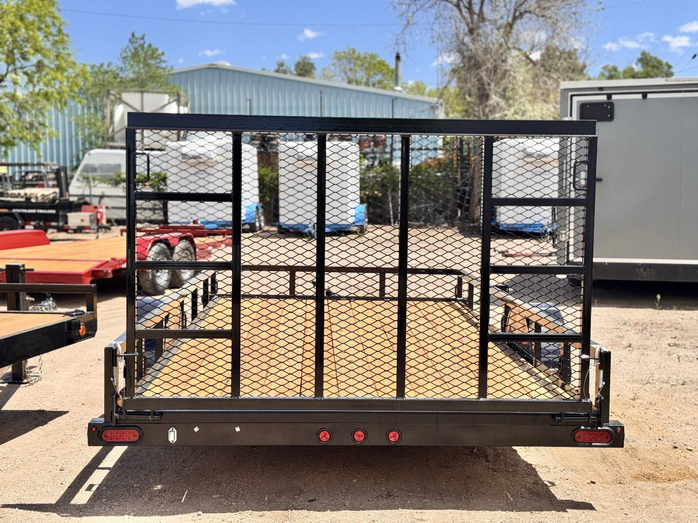 New 2025 Diamond T 7-14RampGateUtilitySA Flatbed Trailer
