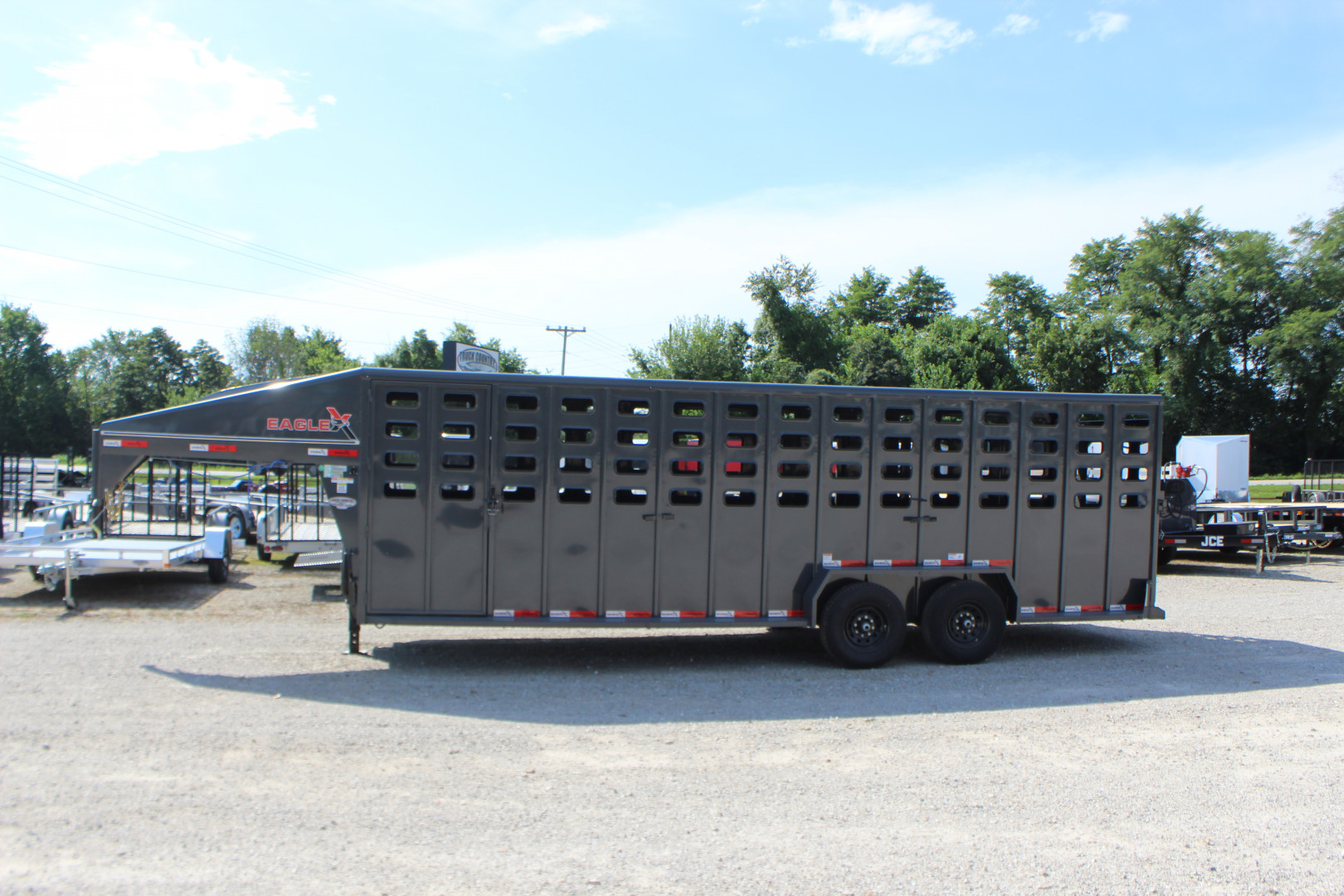 New 2025 Eagle X Trailers 6.8 x24 Gooseneck LIvestock Trailer