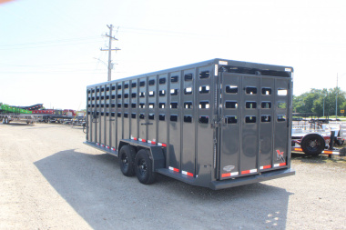 New 2025 Eagle X Trailers 6.8 x24 Gooseneck LIvestock Trailer