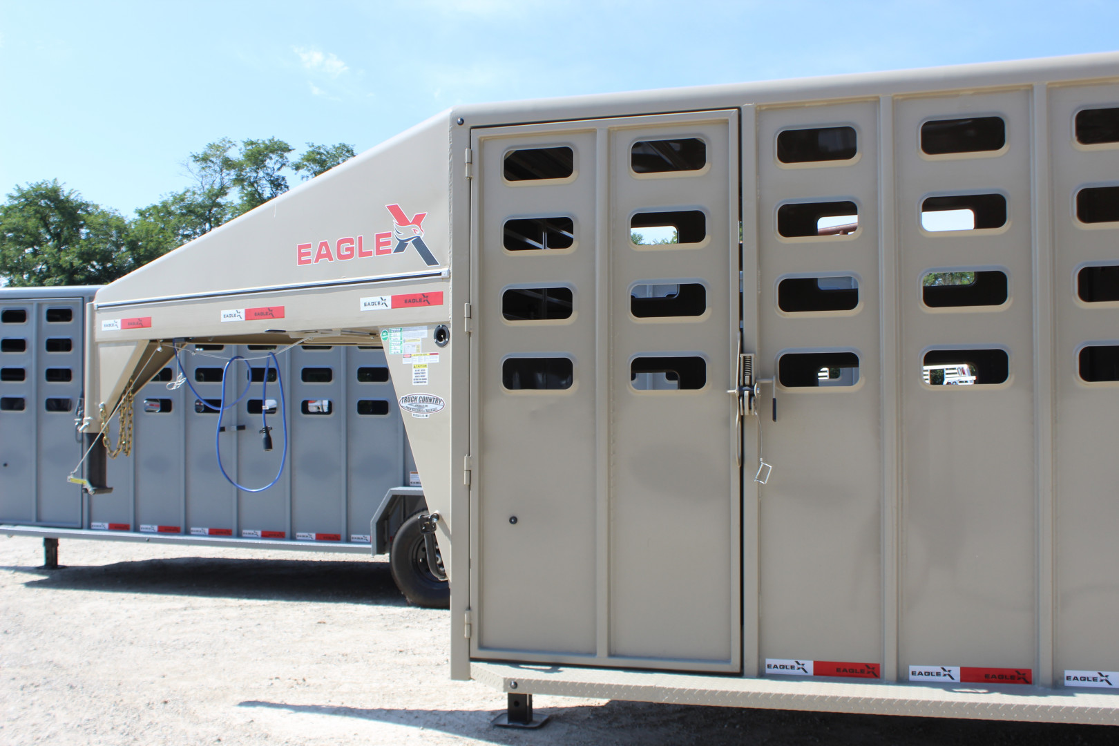 New 2025 Eagle X Trailers 6.8' x24' Gooseneck LIvestock Trailer