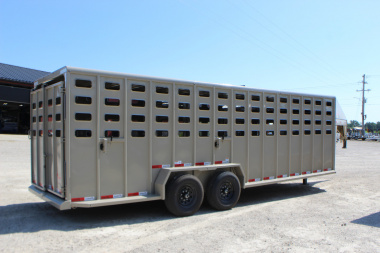 New 2025 Eagle X Trailers 6.8' x24' Gooseneck LIvestock Trailer