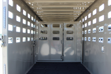 New 2025 Eagle X Trailers 6.8' x24' Gooseneck LIvestock Trailer