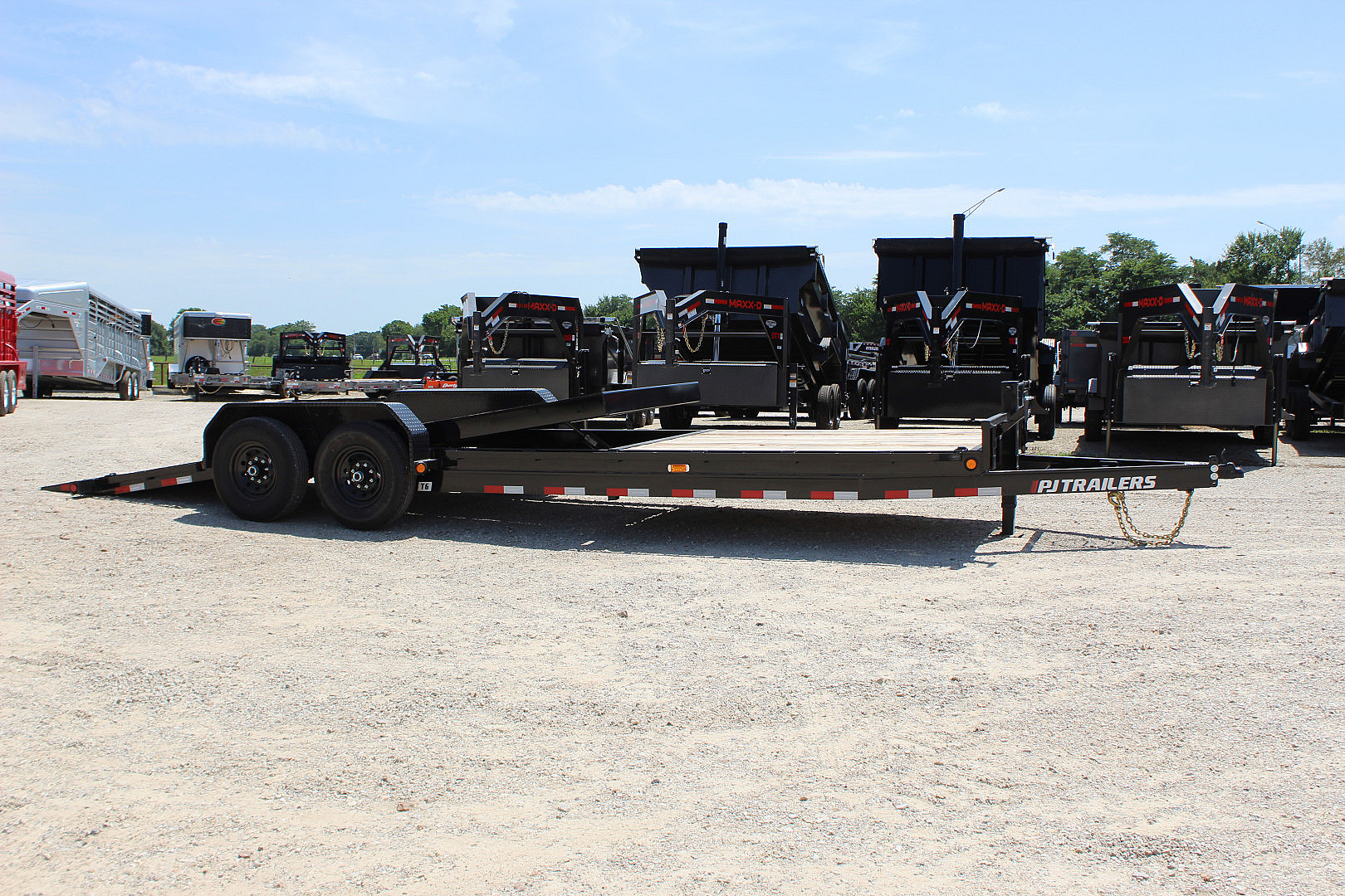 New 2023 PJ Trailer 83" x 24' T6 Equipment Tilt Trailer