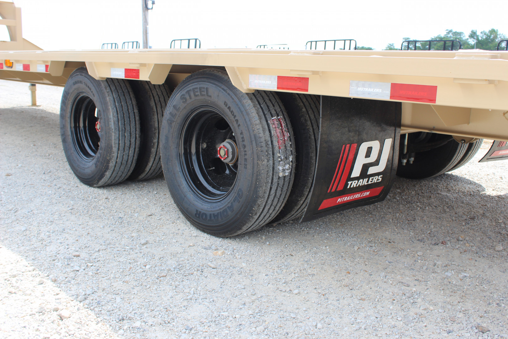 New 2026 PJ Trailer LD 34' Flatbed Trailer