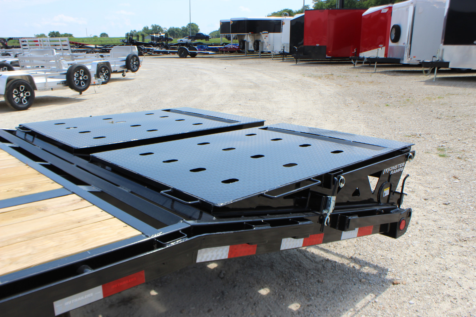 New 2026 PJ Trailer LD 32' Gooseneck Flatbed Trailer
