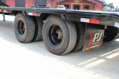 New 2026 PJ Trailer LD 32' Gooseneck Flatbed Trailer