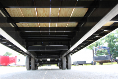 New 2026 PJ Trailer LD 32' Gooseneck Flatbed Trailer