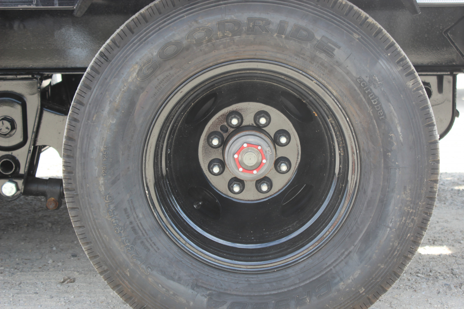 New 2026 PJ Trailer LD 25' Gooseneck Flatbed Trailer