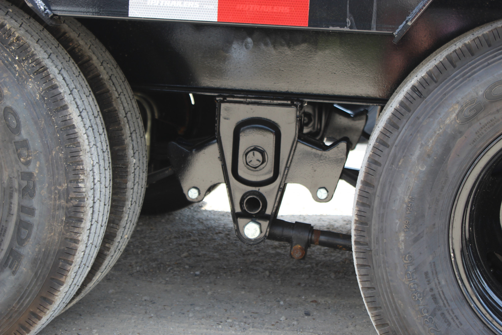 New 2026 PJ Trailer LD 25' Gooseneck Flatbed Trailer